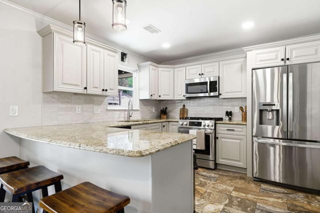 4489 Coventry Way NE, Roswell, GA 30075