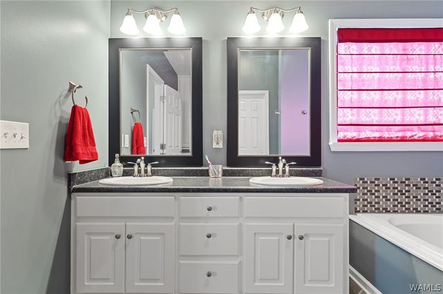 2102 Inverness Pkwy, Tuscaloosa, AL 35405