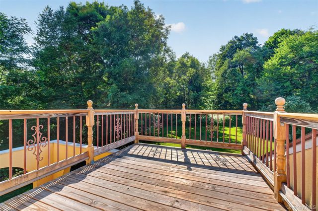 5 Harvey Way, Newburgh, NY 12550