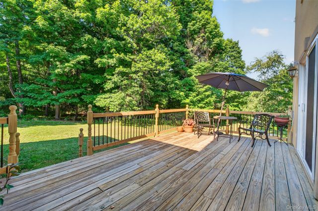5 Harvey Way, Newburgh, NY 12550