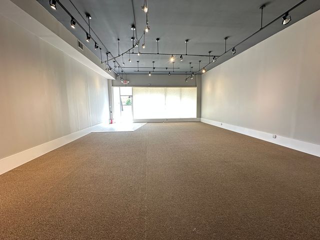 514 W Northwest Highway, Mount Prospect, IL 60056
