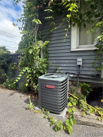 112 Carmel Road, Buffalo, NY 14214