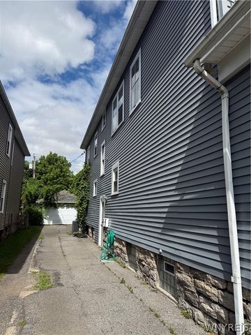 112 Carmel Road, Buffalo, NY 14214