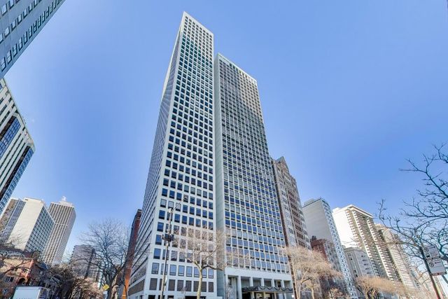 1100 N Lake Shore Drive 27B, Chicago, IL 60611