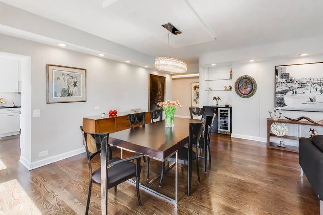 1100 N Lake Shore Drive 27B, Chicago, IL 60611