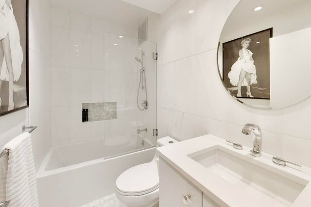 1100 N Lake Shore Drive 27B, Chicago, IL 60611