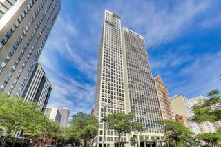 1100 N Lake Shore Drive 27B, Chicago, IL 60611