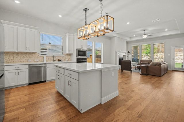 113 Lakeview Drive, Oak Point, TX 75068