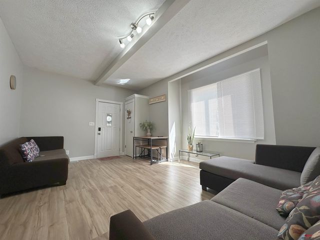 825 N 30Th Street, Lincoln, NE 68503