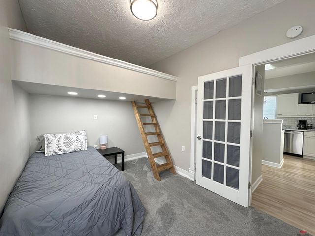 825 N 30Th Street, Lincoln, NE 68503