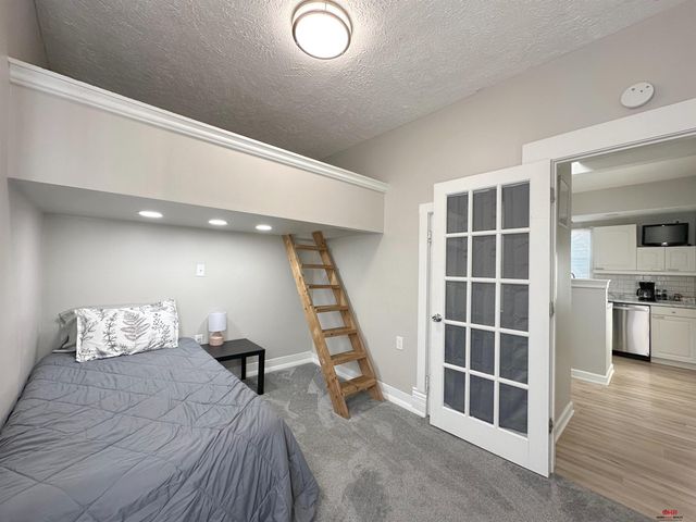825 N 30Th Street, Lincoln, NE 68503