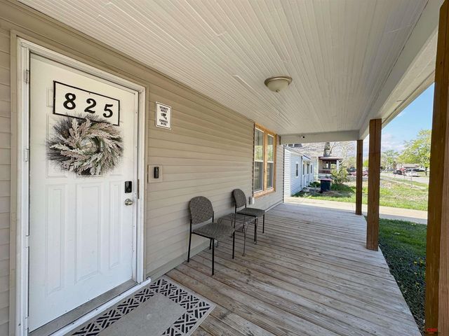 825 N 30Th Street, Lincoln, NE 68503
