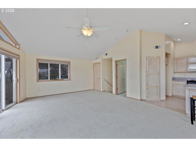 2660 Sw ANCHOR Ave, Lincoln City, OR 97367