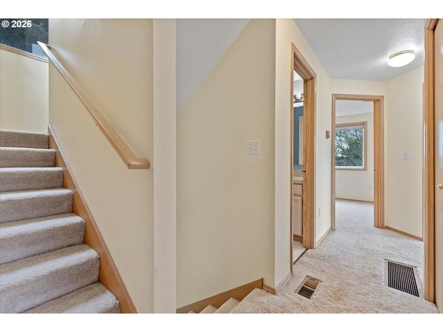 2660 Sw ANCHOR Ave, Lincoln City, OR 97367