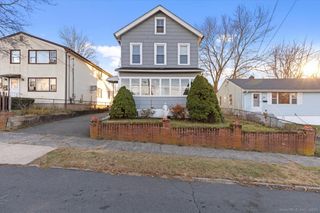 136 2nd Street, Hamden, CT 06514