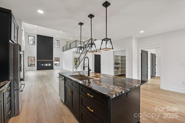 121 Winners Circle, Mooresville, NC 28117