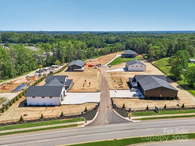 121 Winners Circle, Mooresville, NC 28117