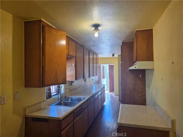 1104 E 102nd, Los Angeles, CA 90002