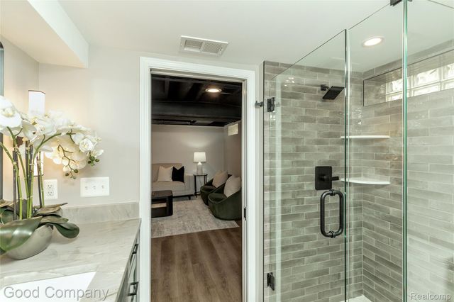 223 N Alexander Avenue, Royal Oak, MI 48067