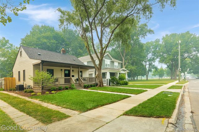 223 N Alexander Avenue, Royal Oak, MI 48067