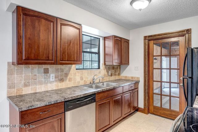 10769 LARIAT Lane, Jacksonville, FL 32257