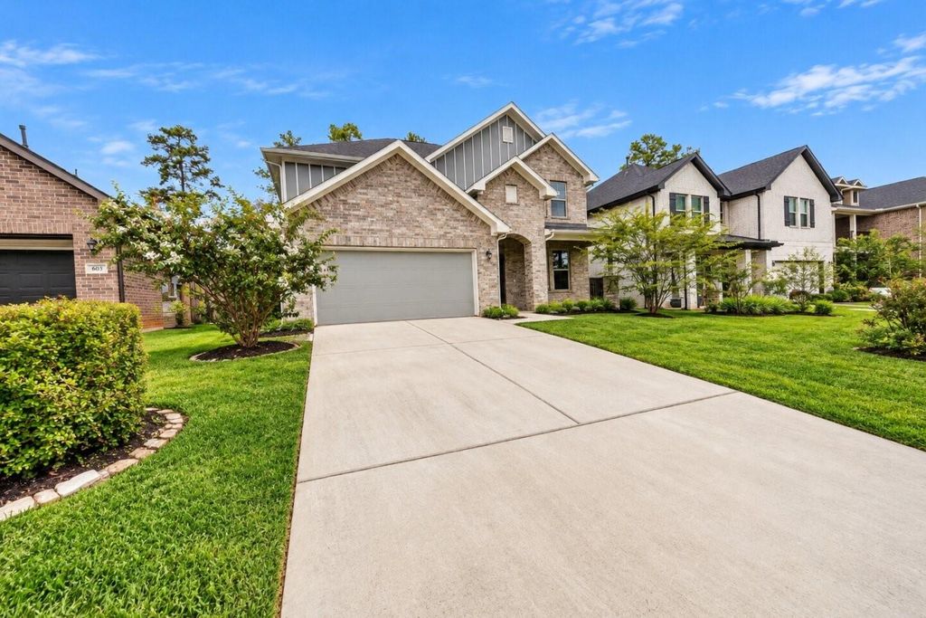 607 Spotted Sunfish Drive, Willis, TX 77318