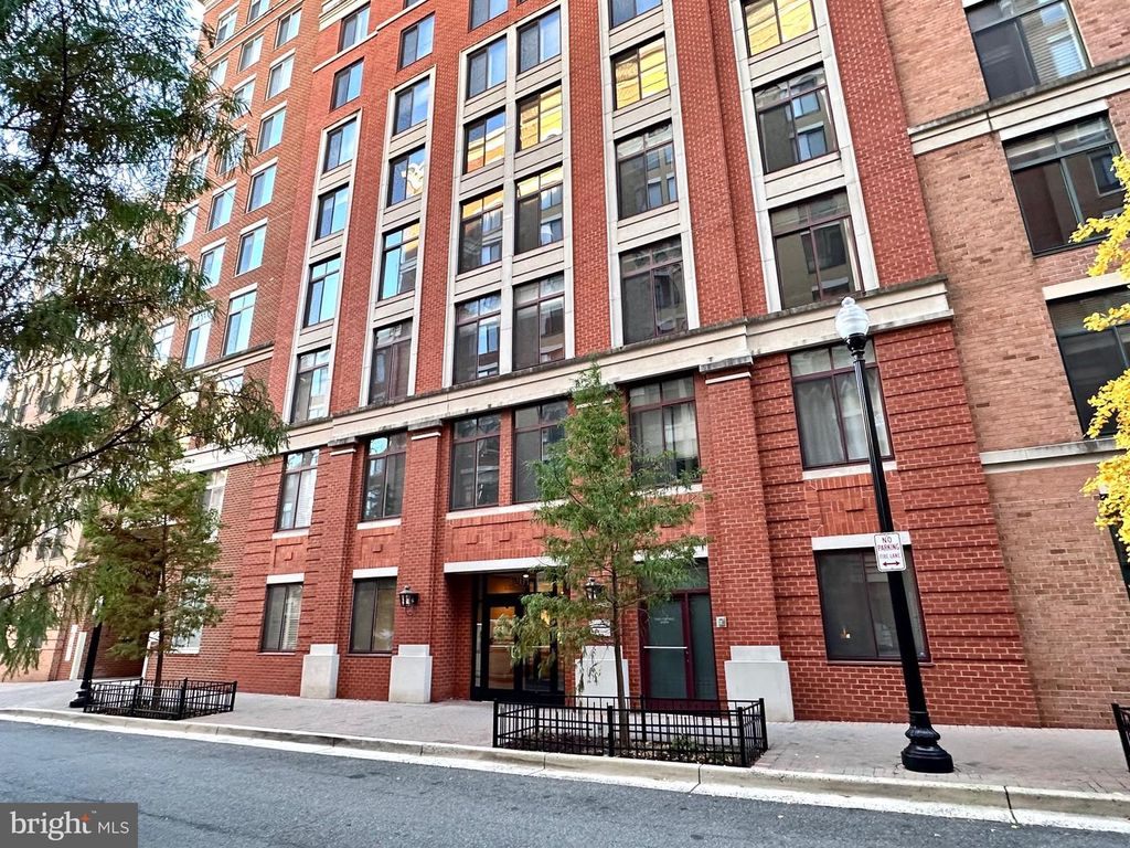 1201 N GARFIELD ST #408, Arlington, VA 22201