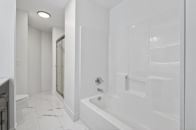 15153 Cates Lake Drive, Prior Lake, MN 55372