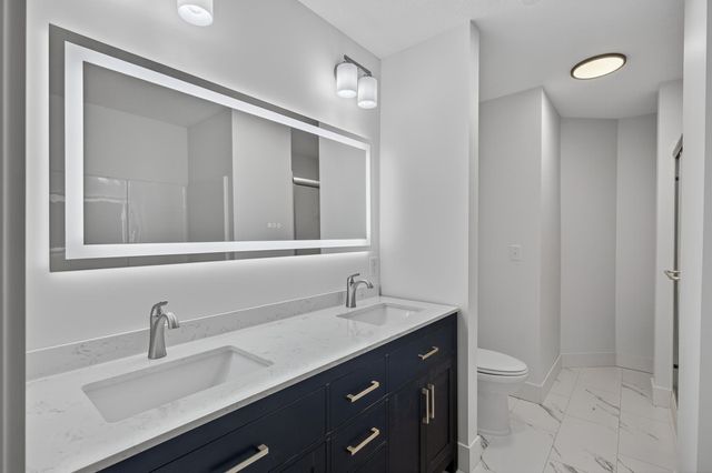 15153 Cates Lake Drive, Prior Lake, MN 55372