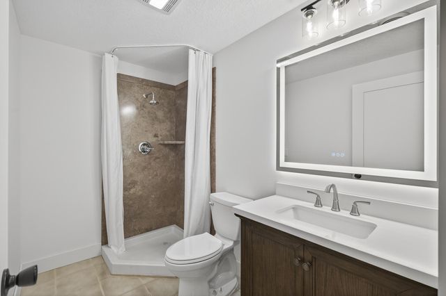 15153 Cates Lake Drive, Prior Lake, MN 55372