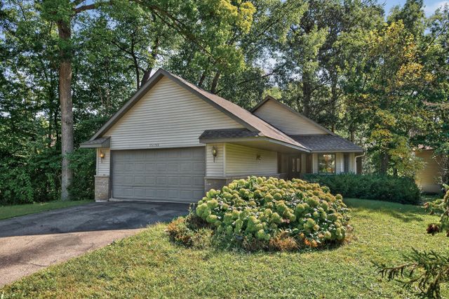 15153 Cates Lake Drive, Prior Lake, MN 55372
