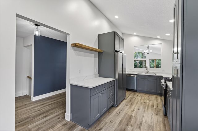 15153 Cates Lake Drive, Prior Lake, MN 55372