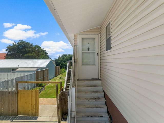 22107 Bataan Avenue, Panama City Beach, FL 32413