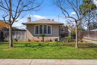 1727 N Vagedes Avenue, Fresno, CA 93705