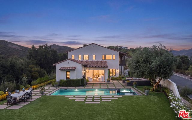 2691 Country Ridge Road, Calabasas, CA 91302