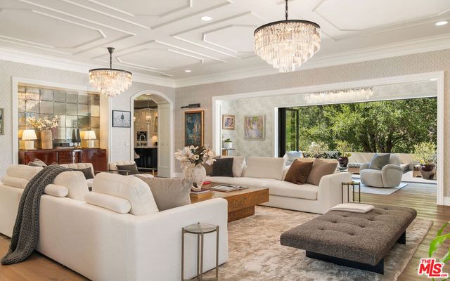 2691 Country Ridge Road, Calabasas, CA 91302