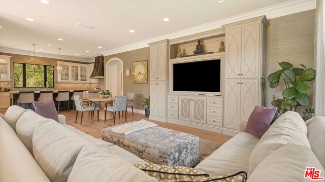 2691 Country Ridge Road, Calabasas, CA 91302