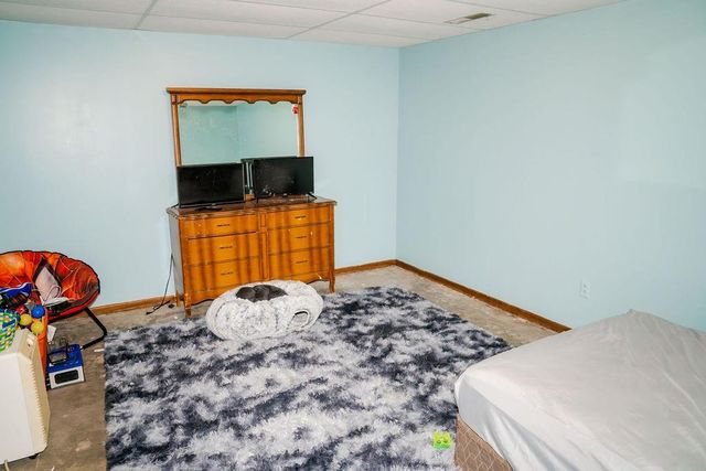 20081 Spring Hill Road, Parsons, KS 67357