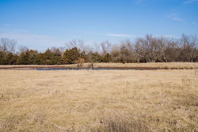 20081 Spring Hill Road, Parsons, KS 67357