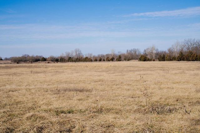 20081 Spring Hill Road, Parsons, KS 67357