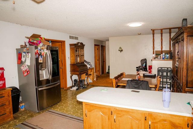 20081 Spring Hill Road, Parsons, KS 67357