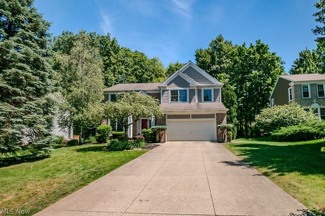 2345 Champion Trail, Twinsburg, OH 44087