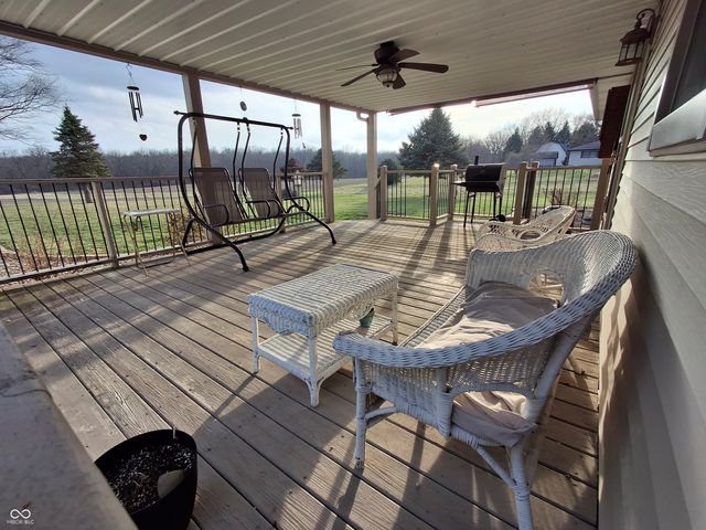 739 E 125 S, Williamsport, IN 47993