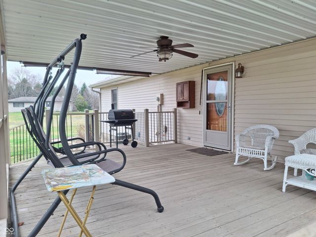 739 E 125 S, Williamsport, IN 47993