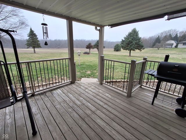 739 E 125 S, Williamsport, IN 47993