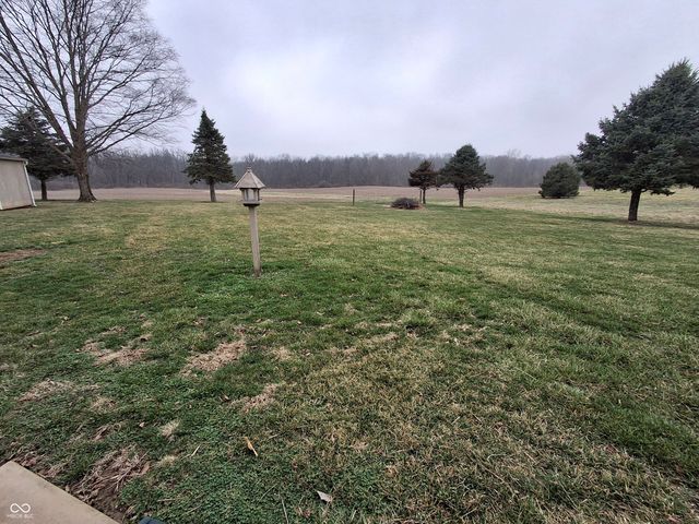 739 E 125 S, Williamsport, IN 47993