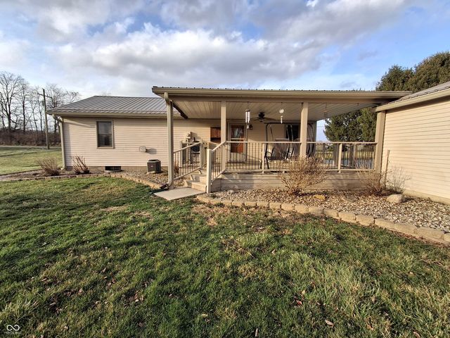 739 E 125 S, Williamsport, IN 47993