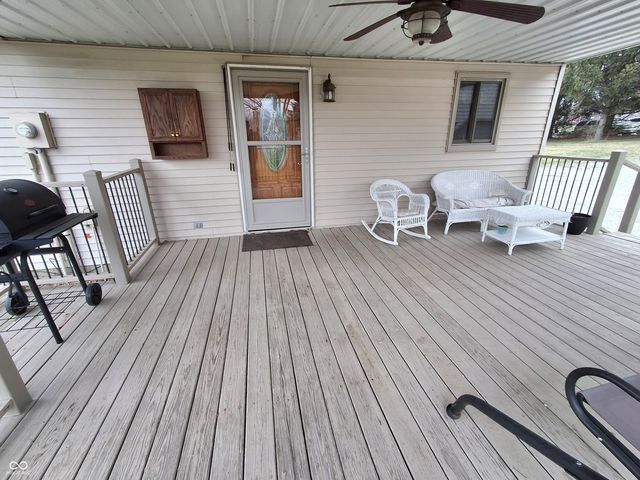 739 E 125 S, Williamsport, IN 47993