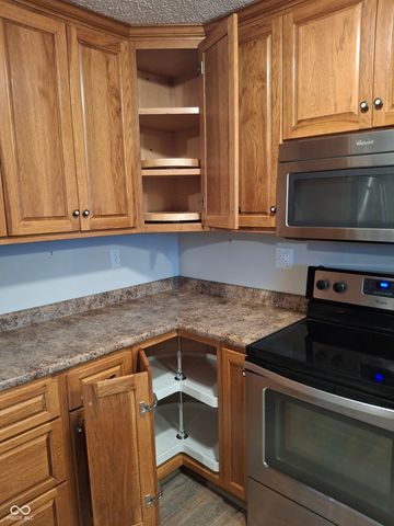 739 E 125 S, Williamsport, IN 47993