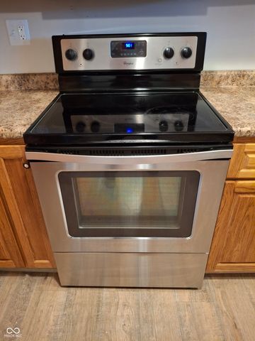 739 E 125 S, Williamsport, IN 47993